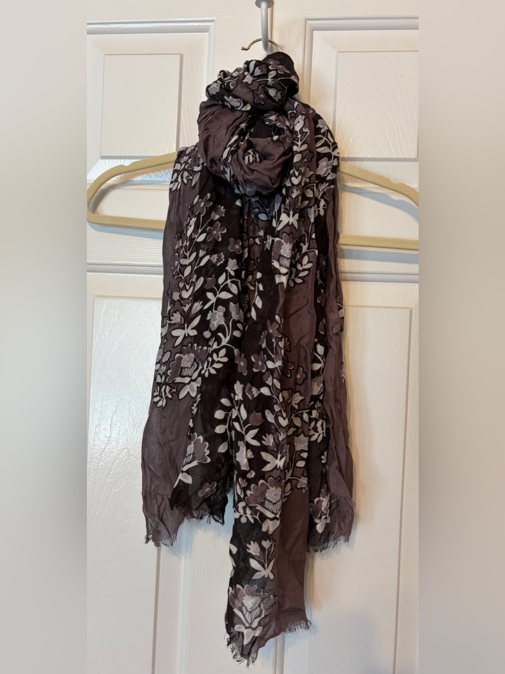Vera Bradley Black and Gray Floral Scarf Lightweight 25”x68”